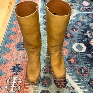 Gently worn Frye Campus 14L